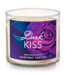 باث آند بودي دارك كيس شمعة معطرة 411جم